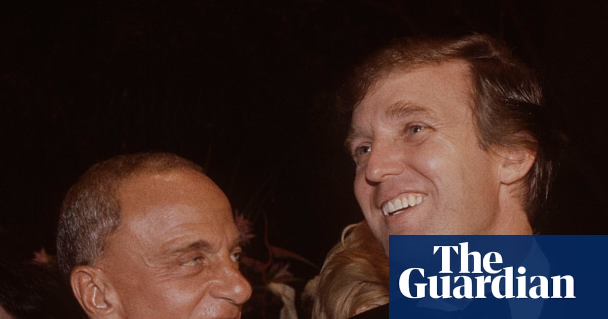 Человек, который сформировал Трампа: книга проливает новый свет на безжалостного Роя Коэна