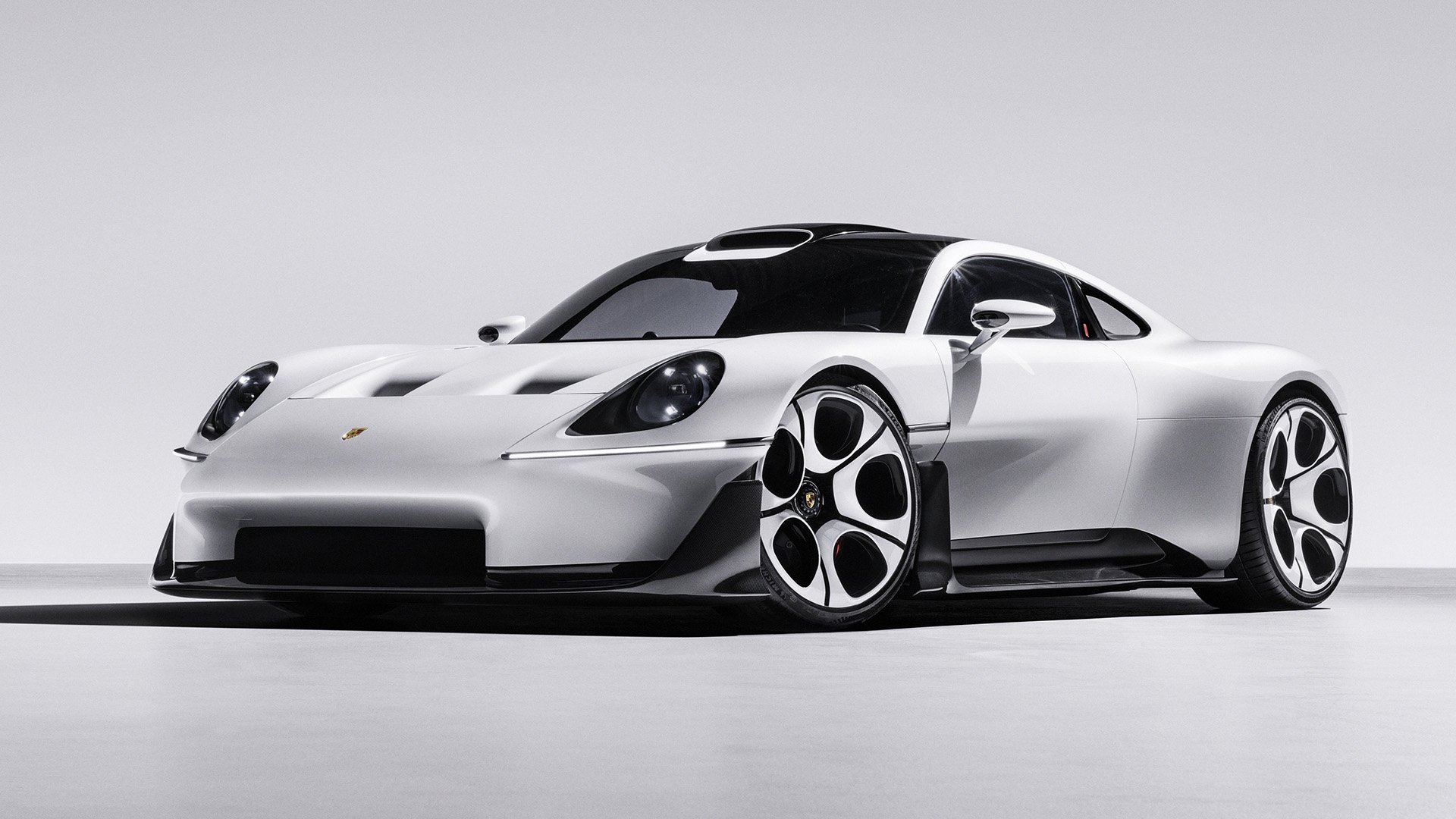 Porsche Mission S представлен: новый среднемоторный суперкар получил «постоянное» место в линейке